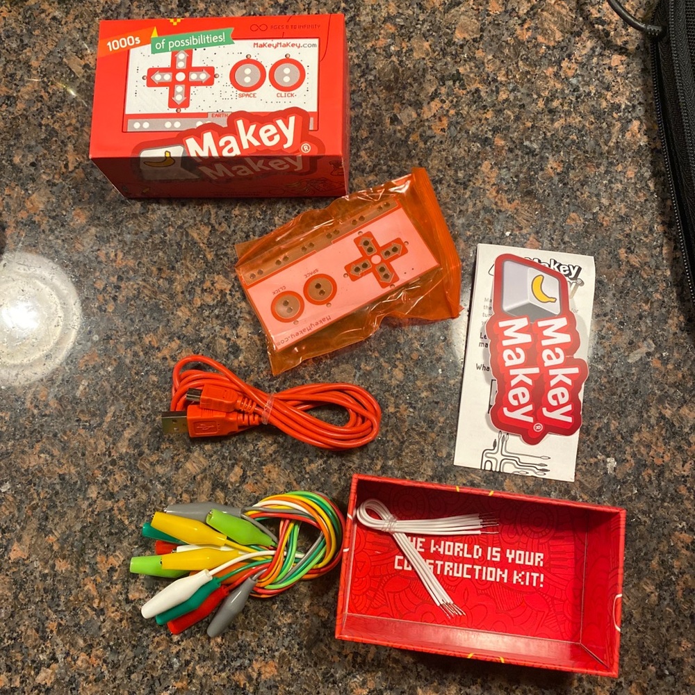 Makey Makey Invention Kit STEM Electronic Learning Game kids NEW